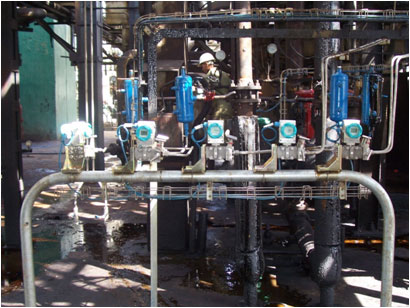 Oil refinery in the Caribbean (2005 and 2010)