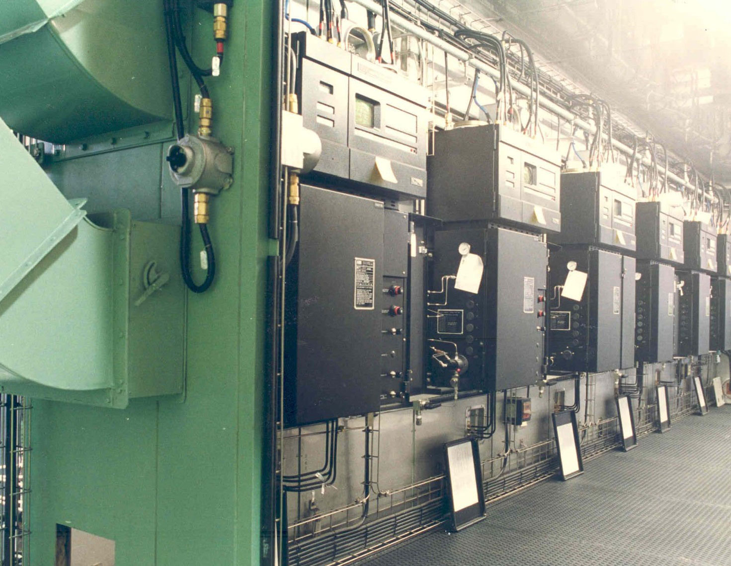 Petronor refinery, Bizkaia (Spain, 1992)