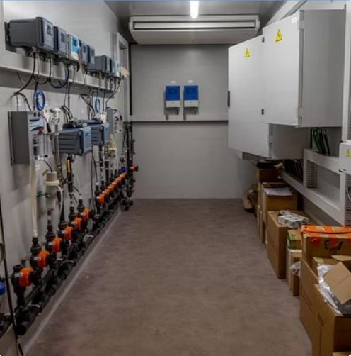 Jubail 3B (Saudi Arabia) – Water analysis cabinets and shelters for ACCIONA